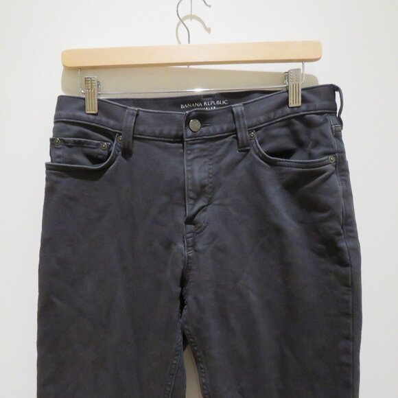 BANANA REPUBLIC Slim Traveler Pant in Dark Gray Minimalist Travel Stretch Cotton - Picture 4 of 13